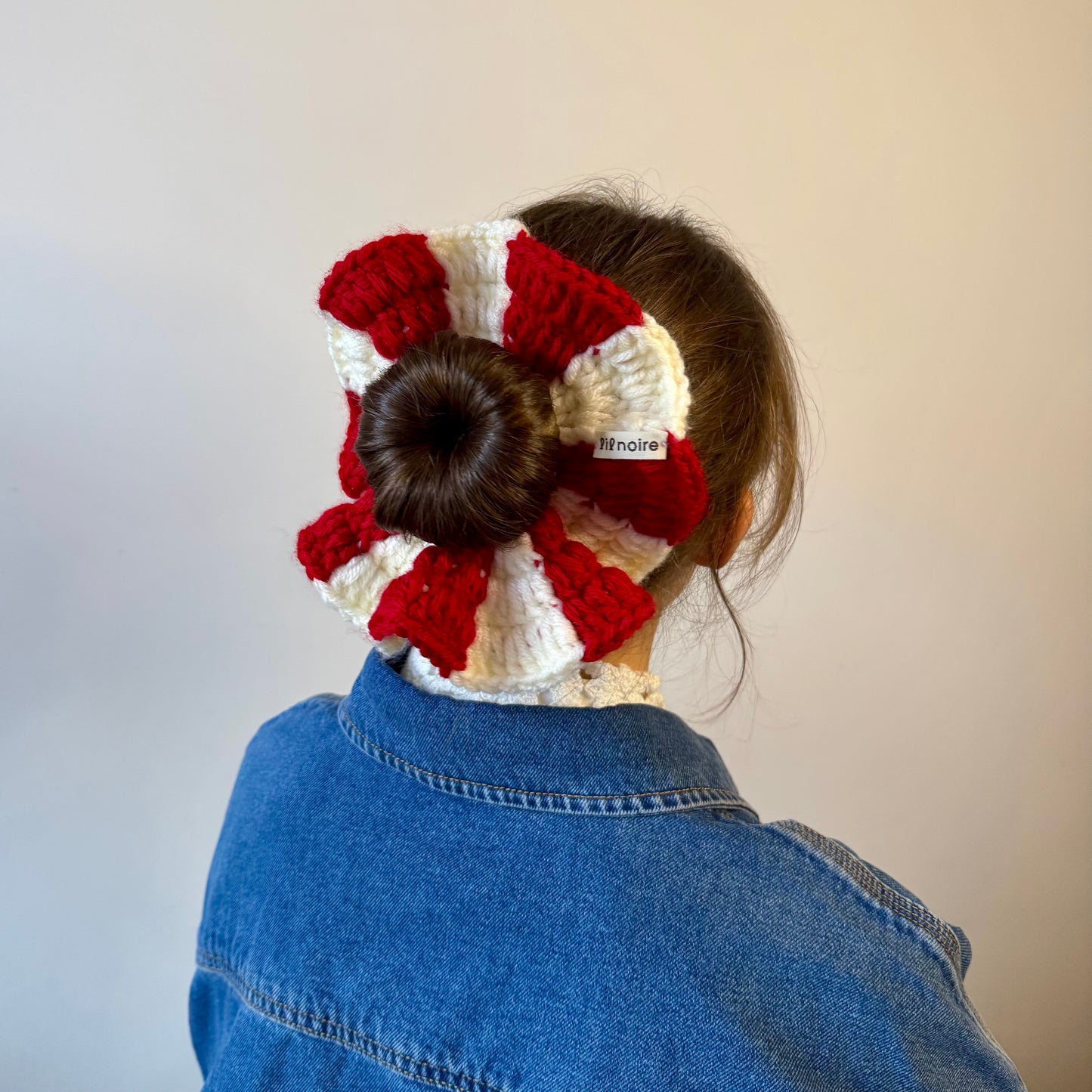 Nênê - Candy Cane Scrunchie