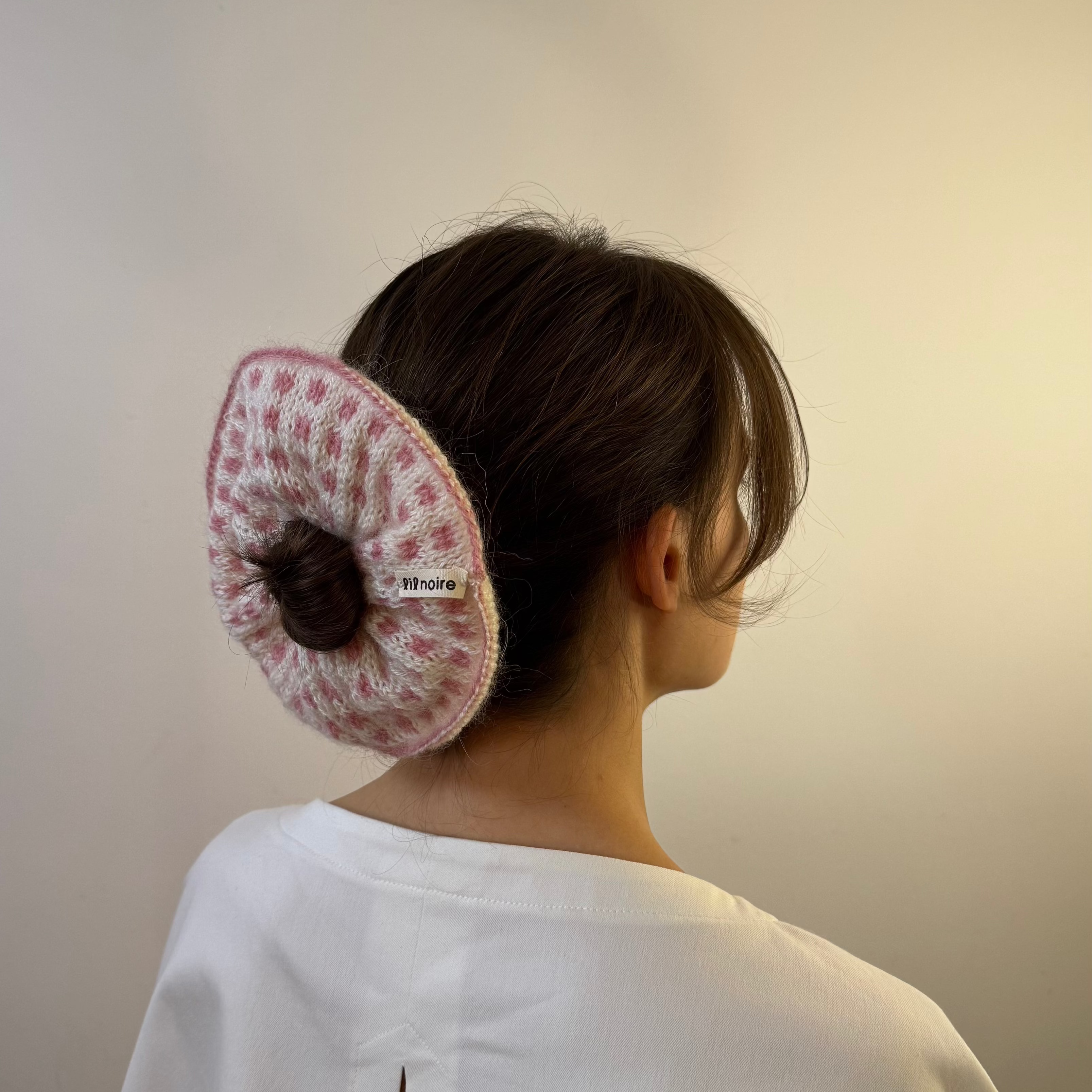 Nênê - Snowflake Scrunchie