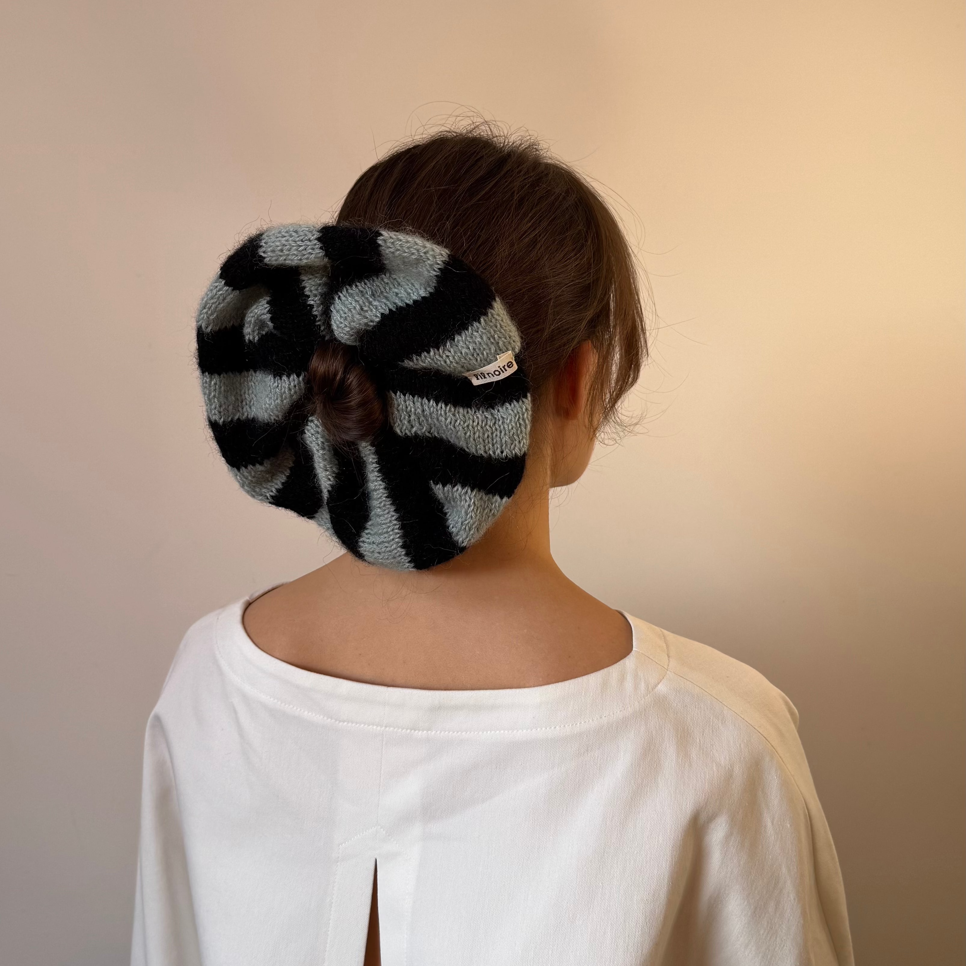 Nênê - Striped Scrunchie