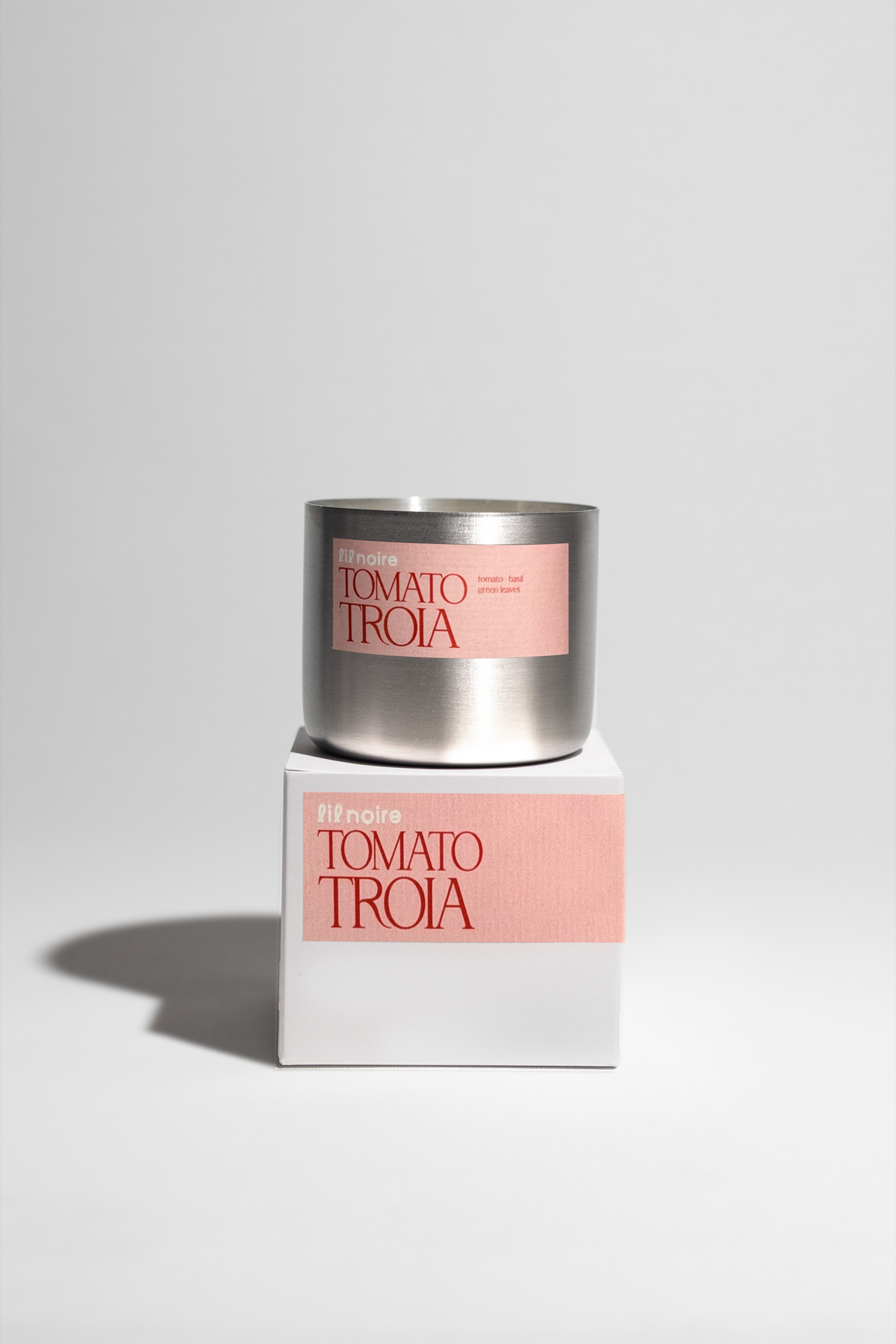 Tomato Troia · Steel ve kutusu